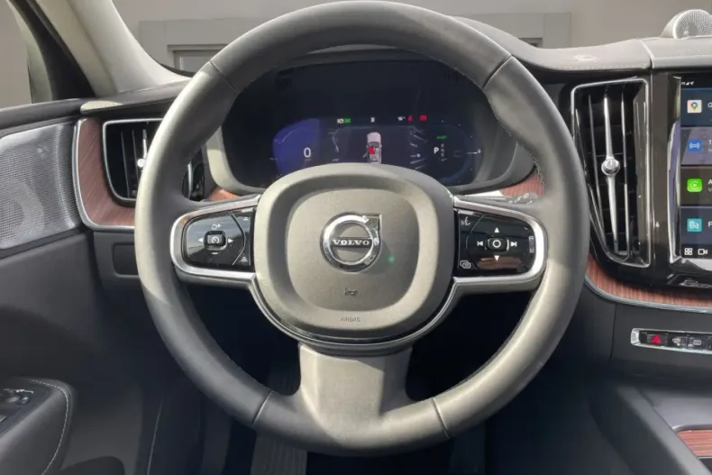 Volvo XC60 din 2024 cu 24.422 km - oferta VOL171708 - foto 10