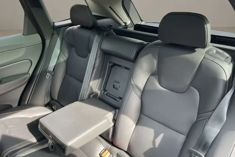 Volvo XC60 din 2024 cu 24.422 km - oferta VOL171708 - foto 13