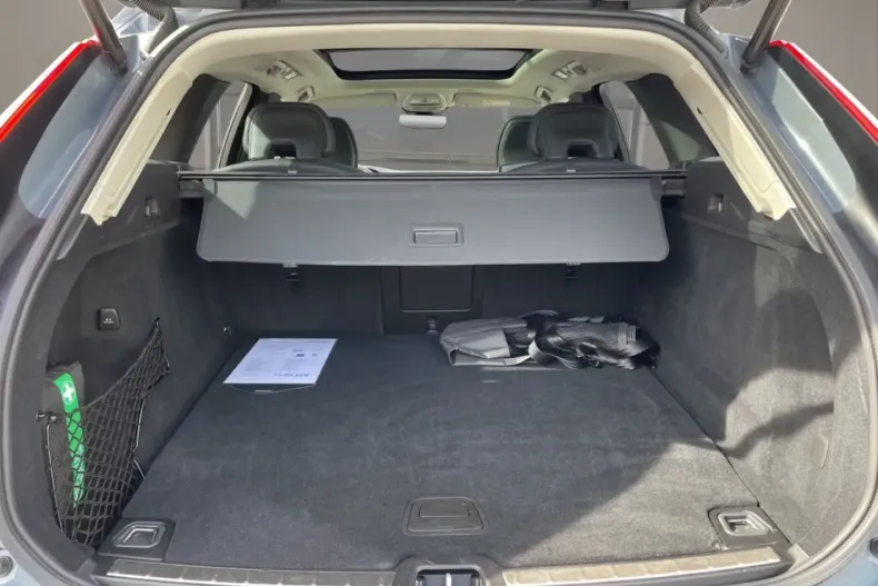 Volvo XC60 din 2024 cu 24.422 km - oferta VOL171708 - foto 15