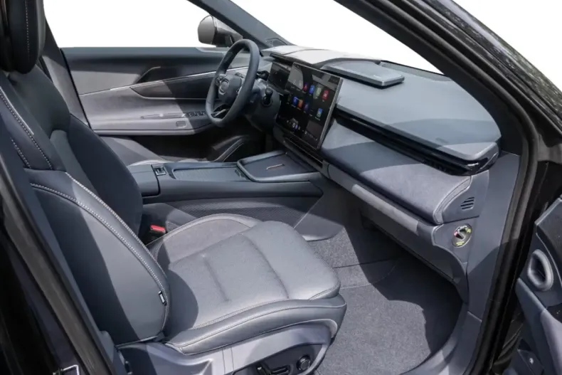 Lynk&Co 08 din 2026 cu 50 km - oferta LYN171711 - foto 10