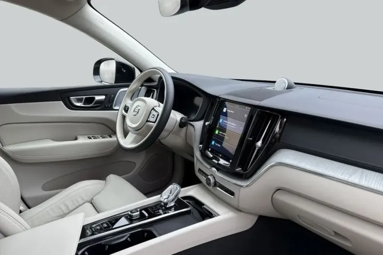 Volvo XC60 din 2024 cu 21.785 km - oferta VOL171714 - foto 1