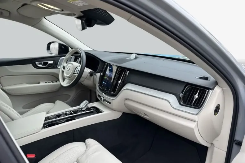 Volvo XC60 din 2024 cu 21.785 km - oferta VOL171714 - foto 8