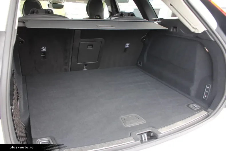 Volvo XC60 din 2024 cu 26.200 km - oferta VOL171729 - foto 13