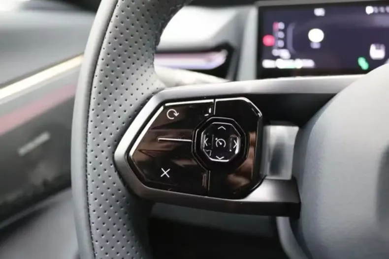 Lynk&Co 08 din 2025 cu 1.050 km - oferta LYN171733 - foto 24