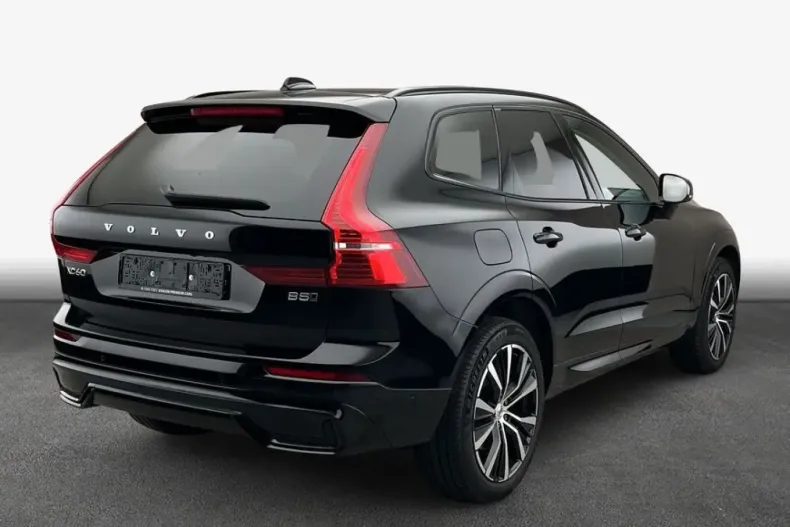 Volvo XC60 din 2023 cu 36.877 km - oferta VOL171734 - foto 3