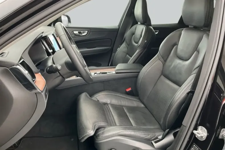 Volvo XC60 din 2023 cu 36.877 km - oferta VOL171734 - foto 14