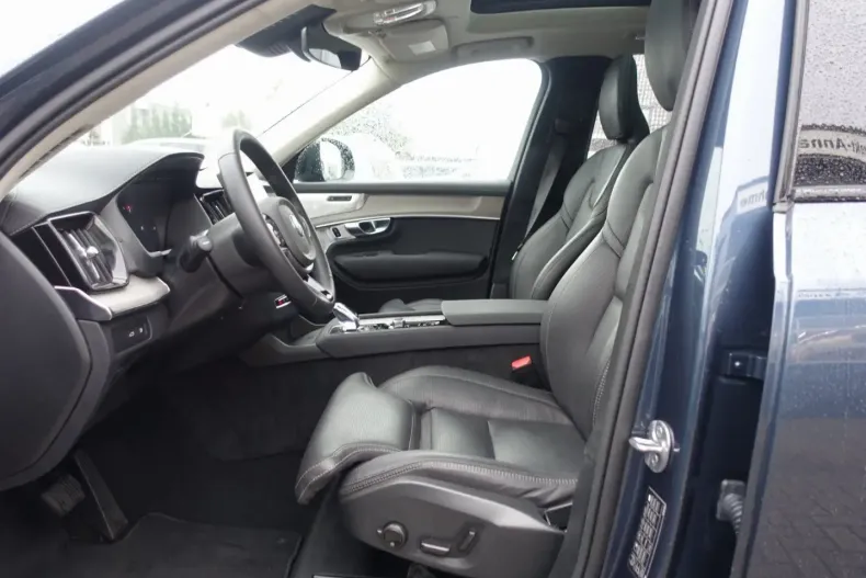 Volvo XC90 din 2025 cu 23.999 km - oferta VOL171742 - foto 15