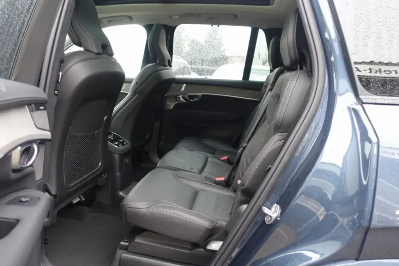 Volvo XC90 din 2025 cu 23.999 km - oferta VOL171742 - foto 16