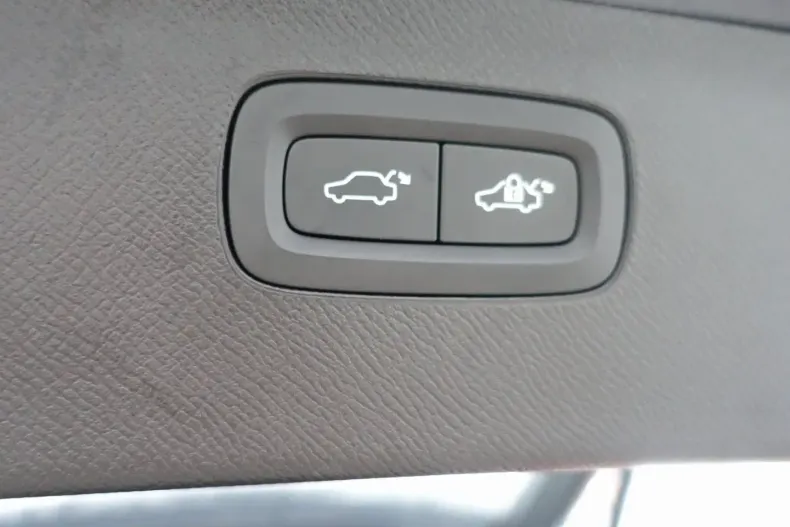 Volvo XC90 din 2025 cu 23.999 km - oferta VOL171742 - foto 27