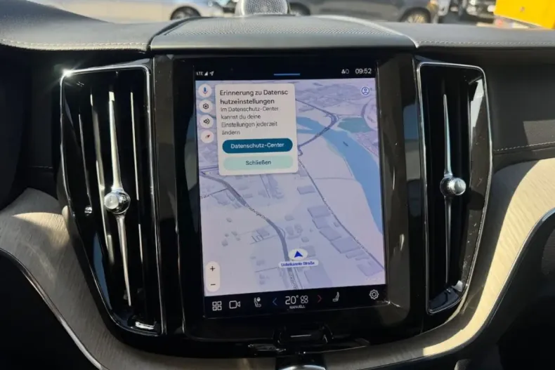 Volvo XC60 din 2021 cu 75.350 km - oferta VOL171746 - foto 14