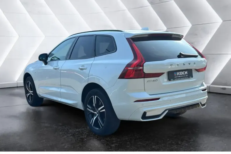 Volvo XC60 din 2022 cu 72.399 km - oferta VOL171747 - foto 3