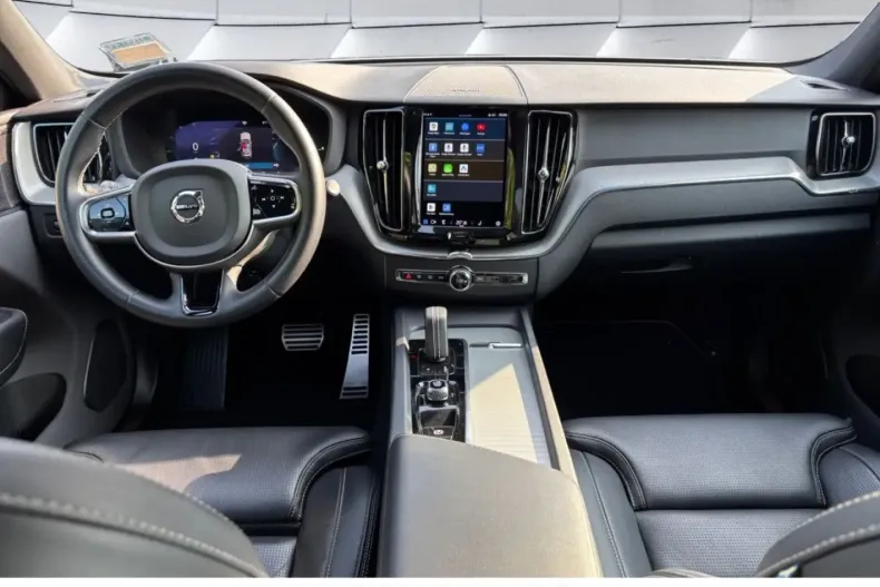 Volvo XC60 din 2022 cu 72.399 km - oferta VOL171747 - foto 5