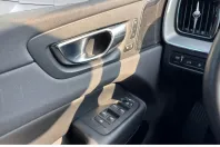 Volvo XC60 din 2022 cu 72.399 km - oferta VOL171747 - foto 12