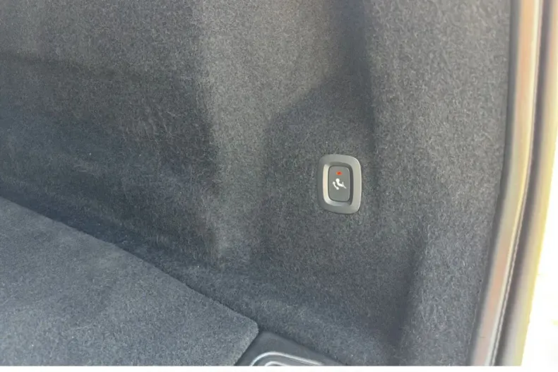 Volvo XC60 din 2022 cu 72.399 km - oferta VOL171747 - foto 17