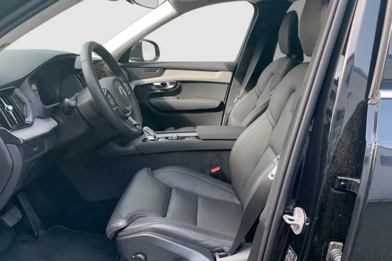 Volvo XC90 din 2025 cu 21.042 km - oferta VOL171748 - foto 7