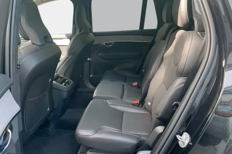 Volvo XC90 din 2025 cu 21.042 km - oferta VOL171748 - foto 8