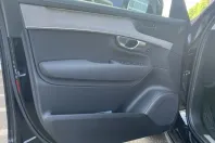 Volvo XC90 din 2025 cu 21.042 km - oferta VOL171748 - foto 13