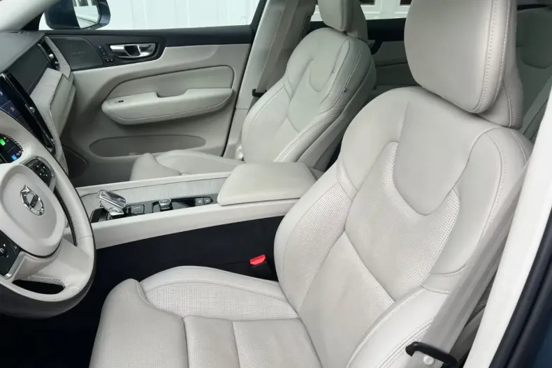 Volvo XC60 din 2021 cu 62.485 km - oferta VOL171753 - foto 10