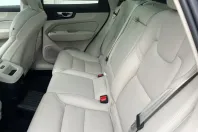 Volvo XC60 din 2021 cu 62.485 km - oferta VOL171753 - foto 12