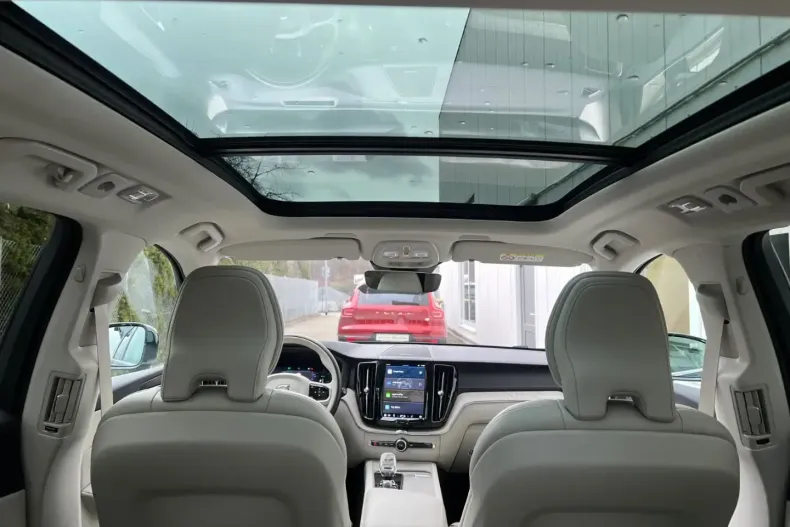 Volvo XC60 din 2021 cu 62.485 km - oferta VOL171753 - foto 16