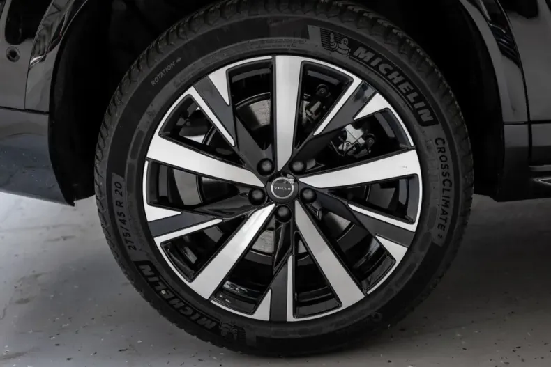 Volvo XC90 din 2025 cu 25.000 km - oferta VOL171763 - foto 7