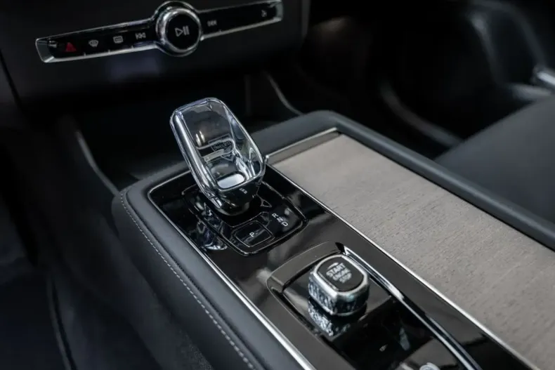 Volvo XC90 din 2025 cu 25.000 km - oferta VOL171763 - foto 15