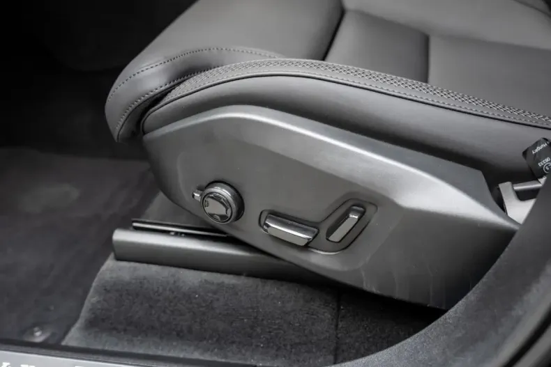 Volvo XC90 din 2025 cu 25.000 km - oferta VOL171763 - foto 19