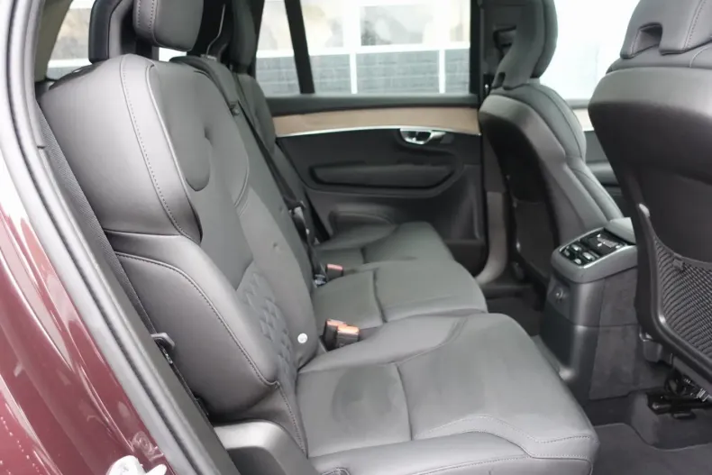 Volvo XC90 din 2025 cu 25.771 km - oferta VOL171767 - foto 11