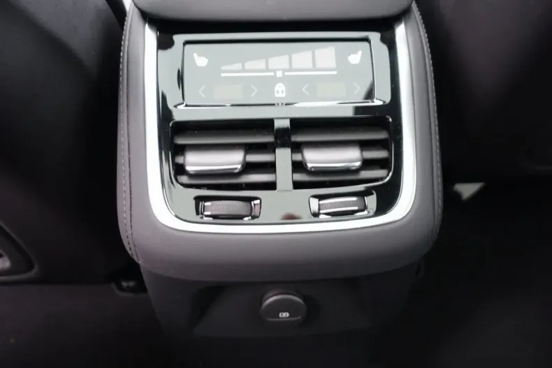 Volvo XC90 din 2025 cu 25.771 km - oferta VOL171767 - foto 19