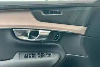 Volvo XC90 din 2025 cu 14.490 km - oferta VOL171768 - foto 16