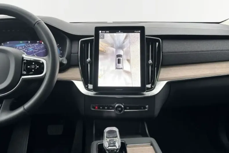 Volvo XC90 din 2025 cu 26.900 km - oferta VOL171776 - foto 9