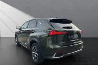 Lexus NX 300 din 2022 cu 39.631 km - oferta LEX171778 - foto 3