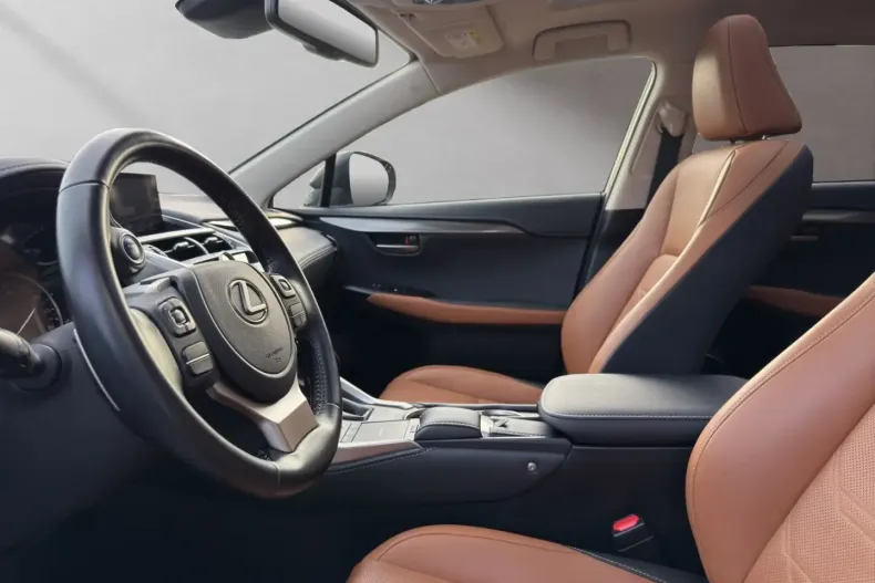 Lexus NX 300 din 2022 cu 39.631 km - oferta LEX171778 - foto 9