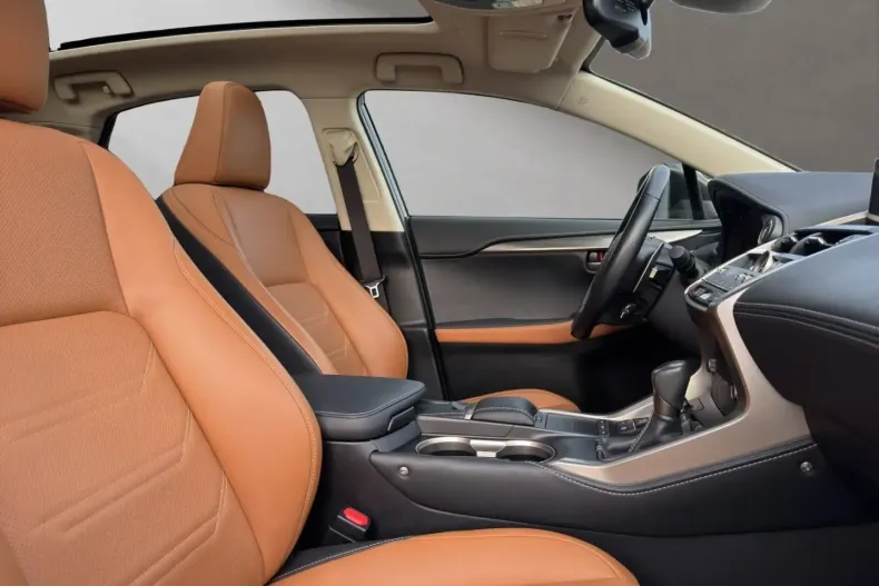 Lexus NX 300 din 2022 cu 39.631 km - oferta LEX171778 - foto 18