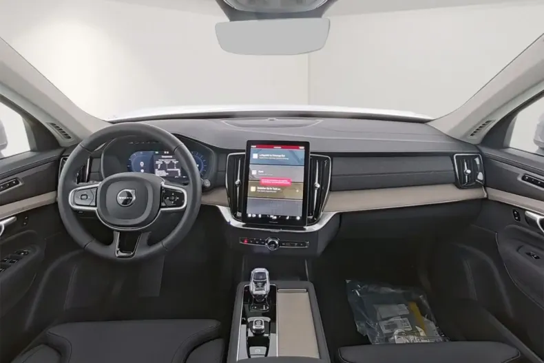 Volvo XC90 din 2025 cu 27.450 km - oferta VOL171779 - foto 6