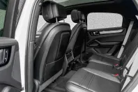 Porsche Cayenne din 2023 cu 32.000 km - oferta POR171786 - foto 13