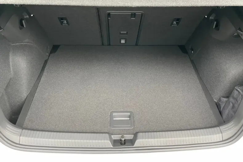 Volkswagen Golf din 2023 cu 14.900 km - oferta VOL171793 - foto 17