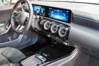 Mercedes-Benz CLA 220 din 2023 cu 12.588 km - oferta MER171800 - foto 10