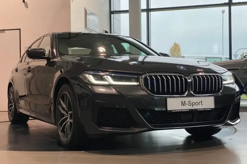 BMW 545 din 2022 cu 71.126 km - oferta BMW171805 - foto 3