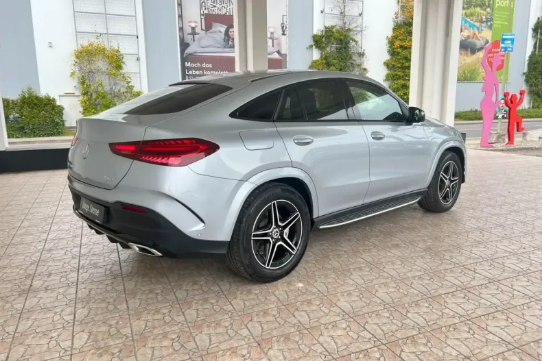 Mercedes-Benz GLE 400 din 2023 cu 6.047 km - oferta MER171810 - foto 4