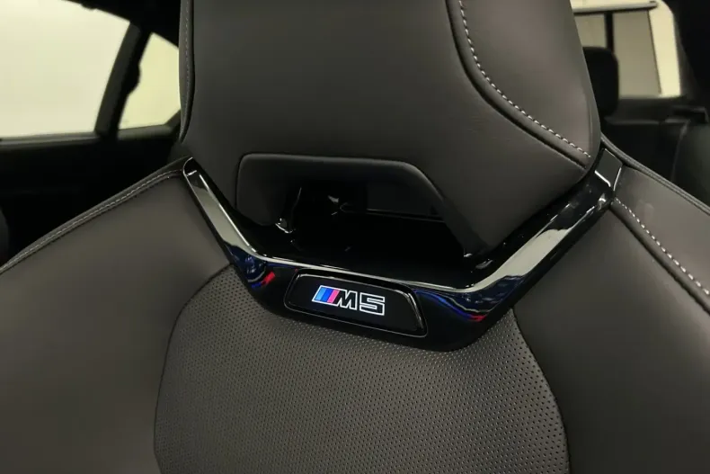 BMW M5 din 2025 cu 5.386 km - oferta BMW171811 - foto 41