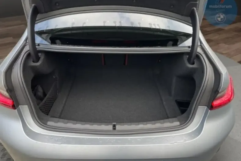 BMW 330 din 2024 cu 13.659 km - oferta BMW171812 - foto 18