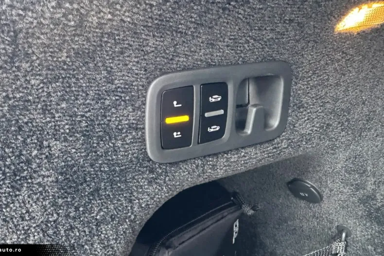 Bentley Bentayga din 2024 cu 7.500 km - oferta BEN171818 - foto 37