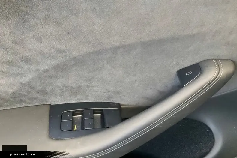 Tesla Model 3 din 2024 cu 10.000 km - oferta TES171824 - foto 11