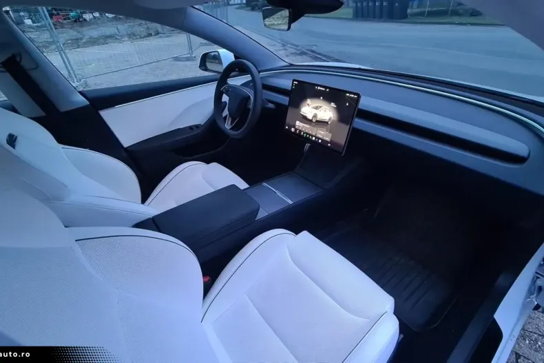 Tesla Model 3 din 2024 cu 23.500 km - oferta TES171828 - foto 23