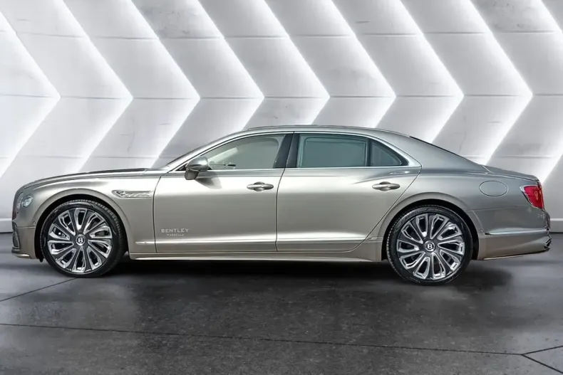 Bentley Flying Spur din 2025 cu 6.000 km - oferta BEN171847 - foto 8
