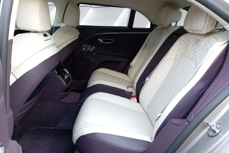 Bentley Flying Spur din 2025 cu 6.000 km - oferta BEN171847 - foto 11