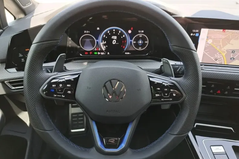 Volkswagen Golf din 2024 cu 13.500 km - oferta VOL171849 - foto 14