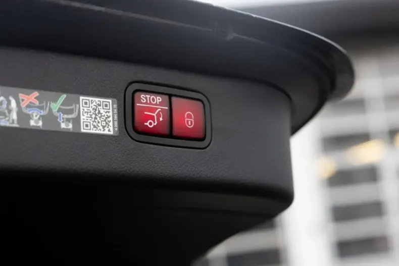 Mercedes-Benz C 43 AMG din 2024 cu 12.282 km - oferta MER171855 - foto 13