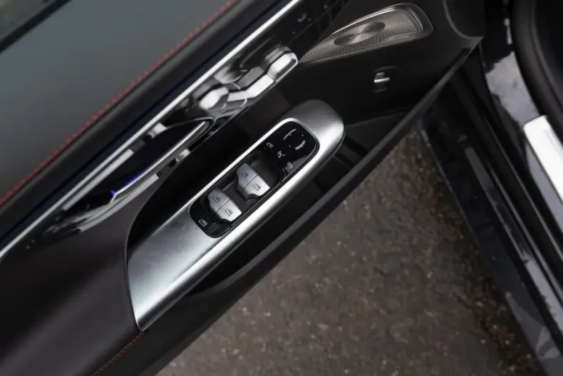 Mercedes-Benz C 43 AMG din 2024 cu 12.282 km - oferta MER171855 - foto 27